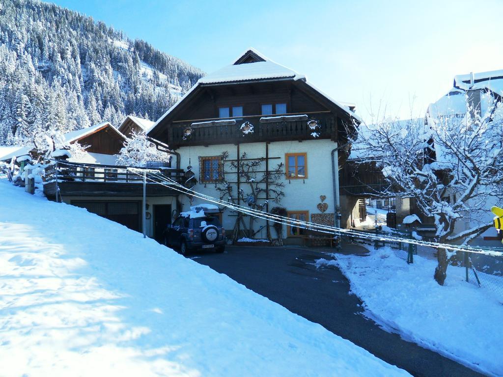 Haus Waldblick Lägenhet Weissensee Exteriör bild