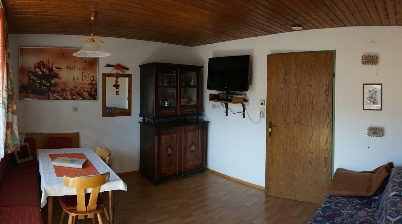 Haus Waldblick Lägenhet Weissensee Exteriör bild