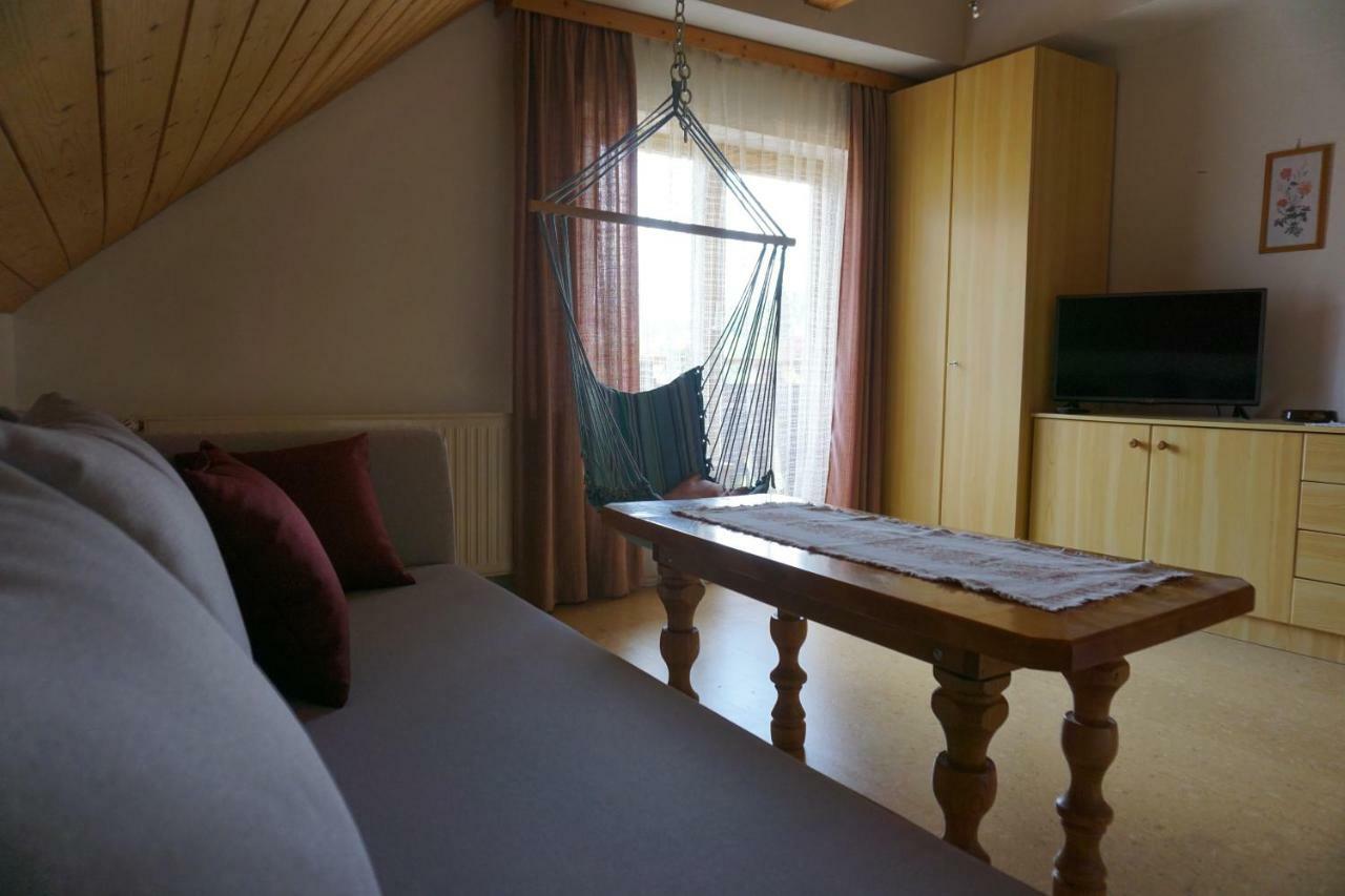 Haus Waldblick Lägenhet Weissensee Exteriör bild