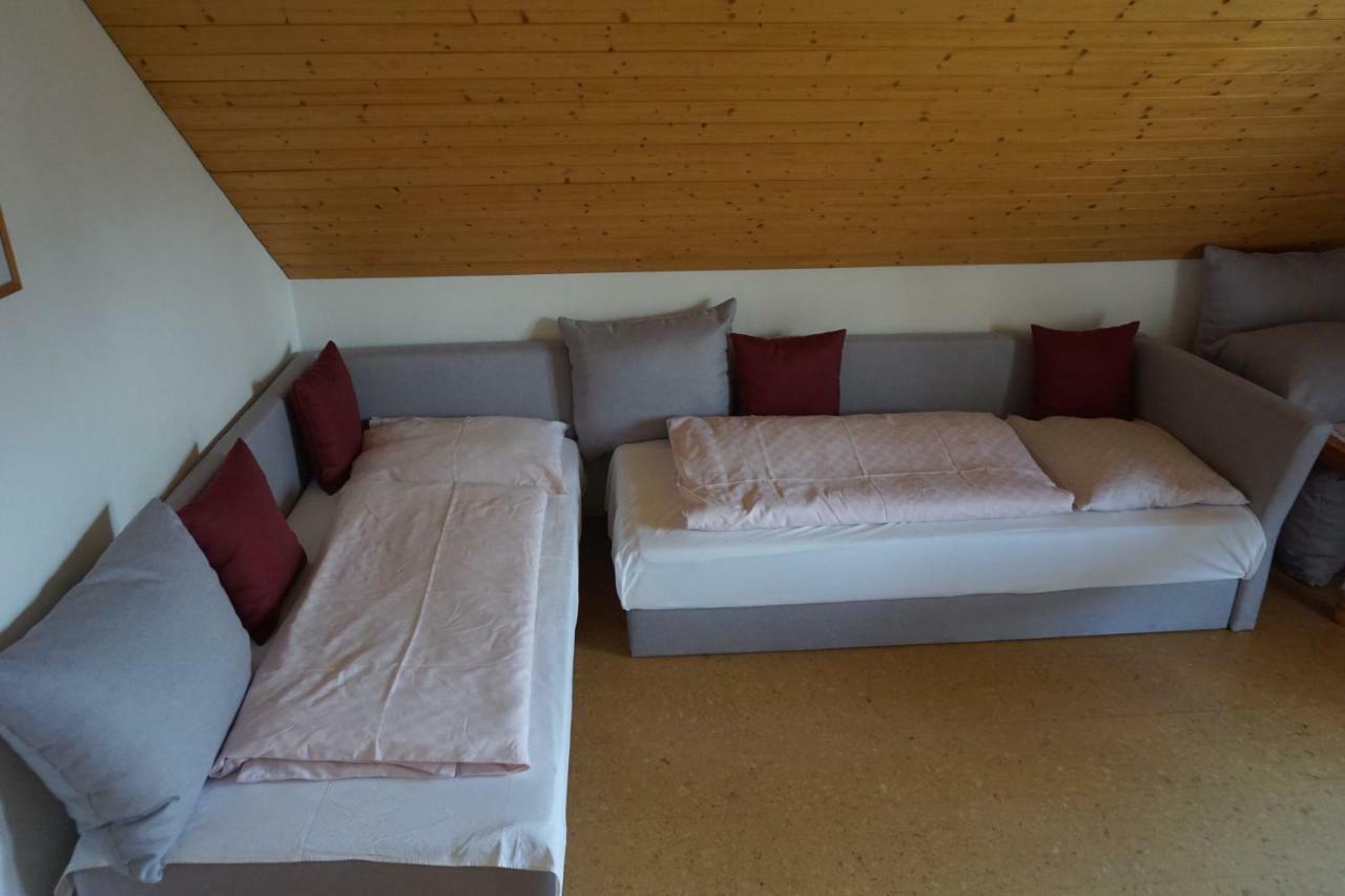 Haus Waldblick Lägenhet Weissensee Exteriör bild